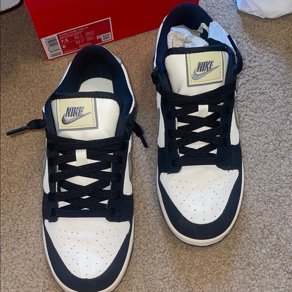 Nike Dunk Low LX in Black and Gold - Picture 3 of 7